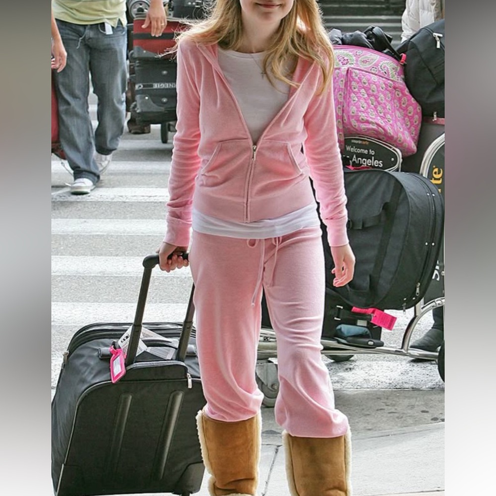 Juicy Couture velour Pink tracksuit Y2K Made in the USA - Picture 2 of 14